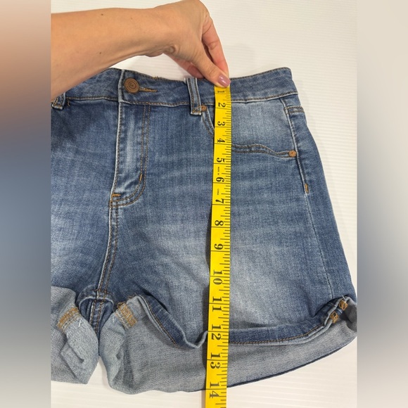 Indigo Rein Classic Blue Denim Shorts Sz 11/29 - Picture 6 of 9